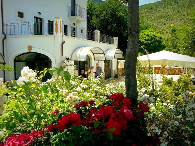הוילה סולמונה Locanda Dell'Asino D'Oro מראה חיצוני תמונה