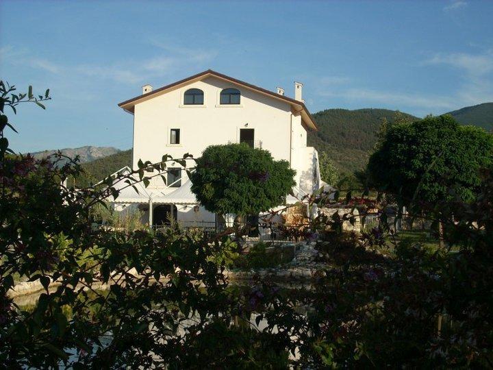 הוילה סולמונה Locanda Dell'Asino D'Oro מראה חיצוני תמונה