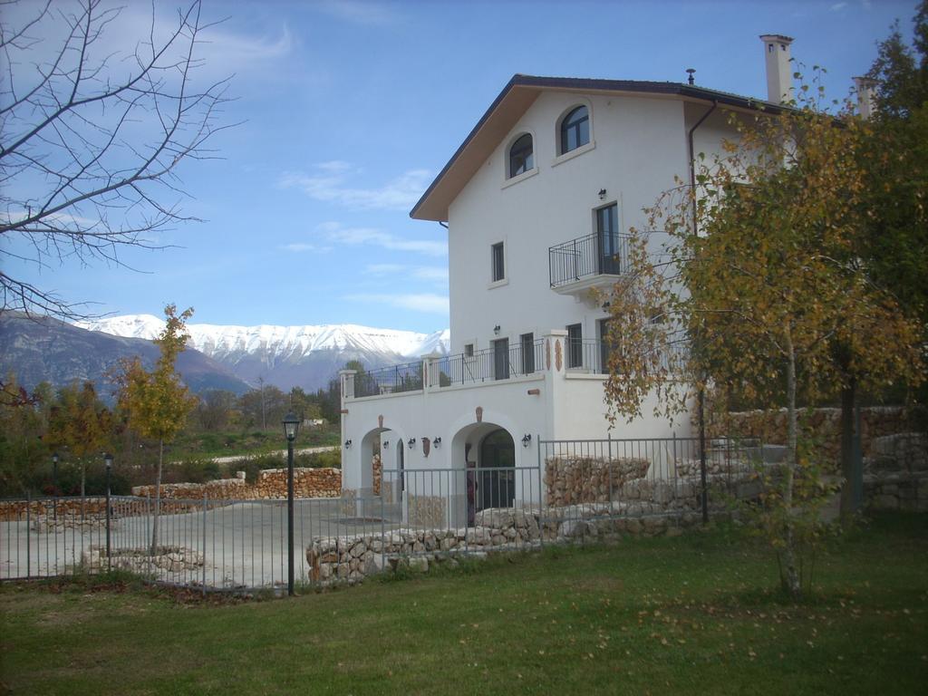 הוילה סולמונה Locanda Dell'Asino D'Oro מראה חיצוני תמונה