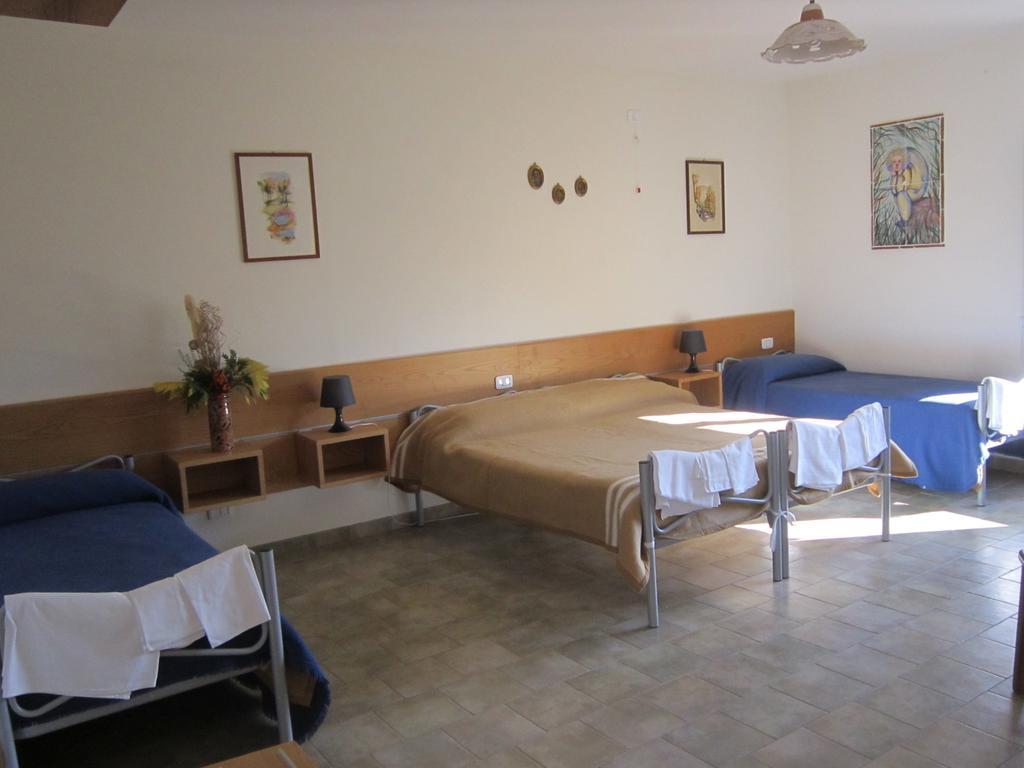 הוילה סולמונה Locanda Dell'Asino D'Oro חדר תמונה