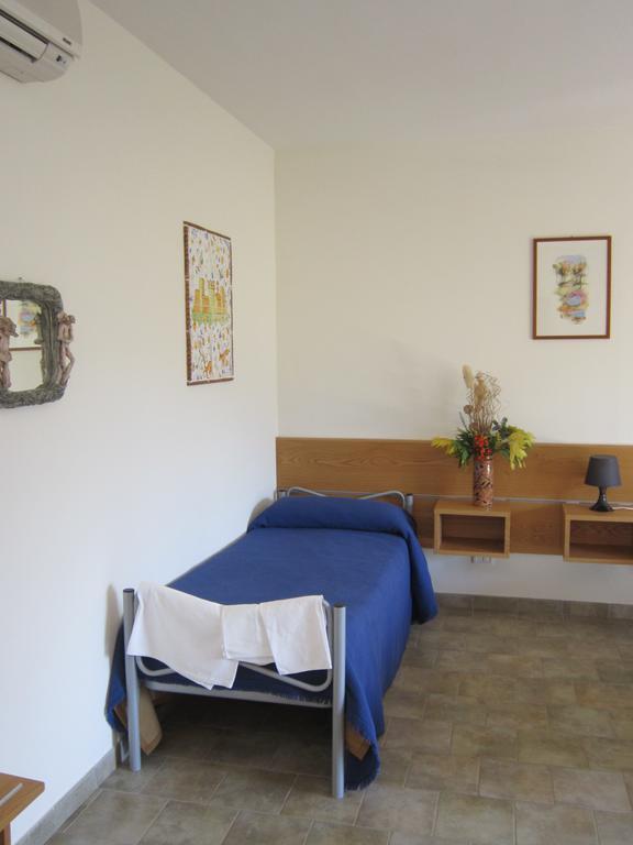 הוילה סולמונה Locanda Dell'Asino D'Oro חדר תמונה